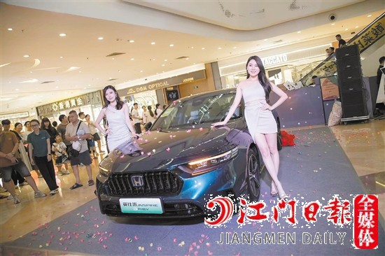 全新英仕派外觀時尚運動。