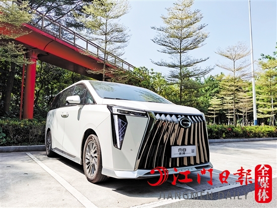 2023款M8宗師外觀很霸氣。