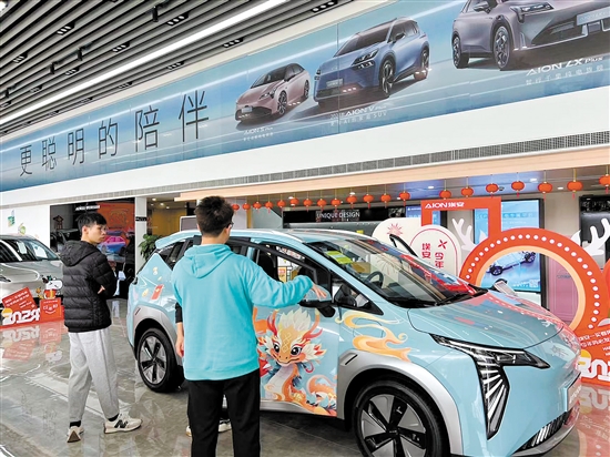 春節(jié)后期，4S店客流量提升。