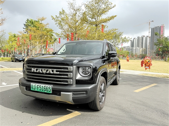 猛龍采用了更加硬朗的升級(jí)風(fēng)格，霸氣十足。