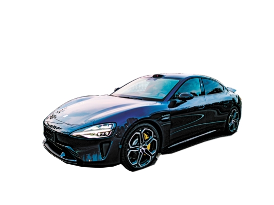 小米SU7創(chuàng)始版外觀“拉風”。