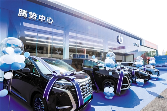 江門佳騰騰勢(shì)中心。